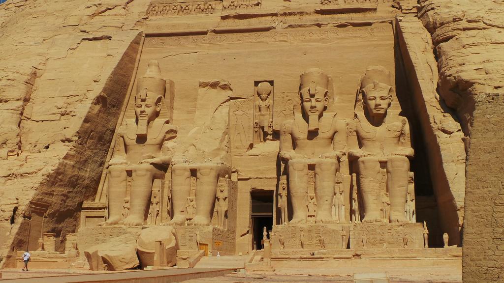 Tolip Aswan Hotel ภายนอก รูปภาพ